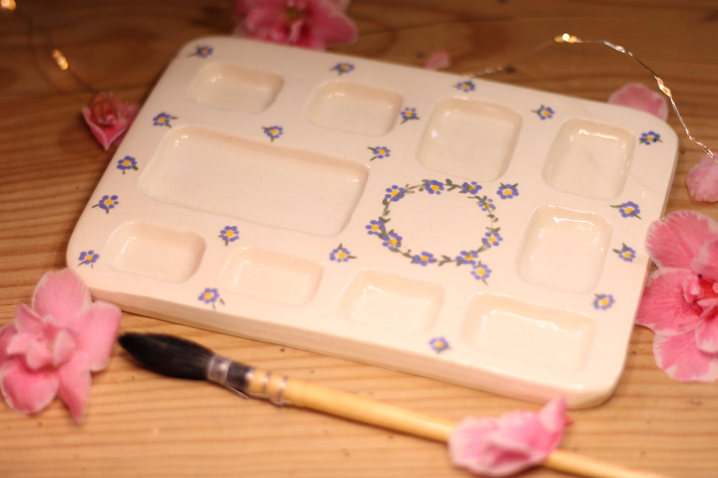 Palette aquarelle en céramique rectangulaire Petites fleurs bleues