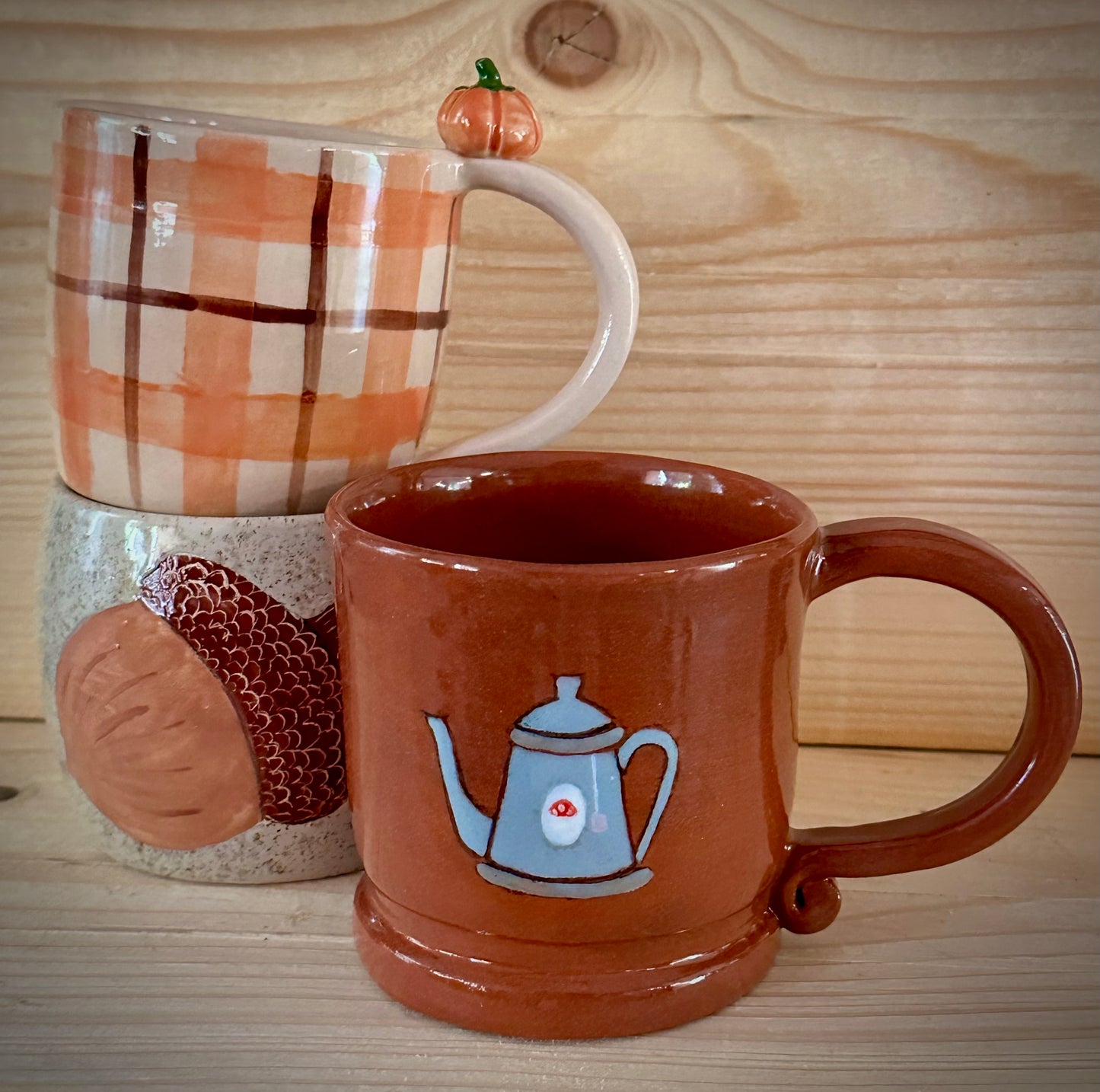 Lot de 3 mugs en céramique fabrication artisanale.