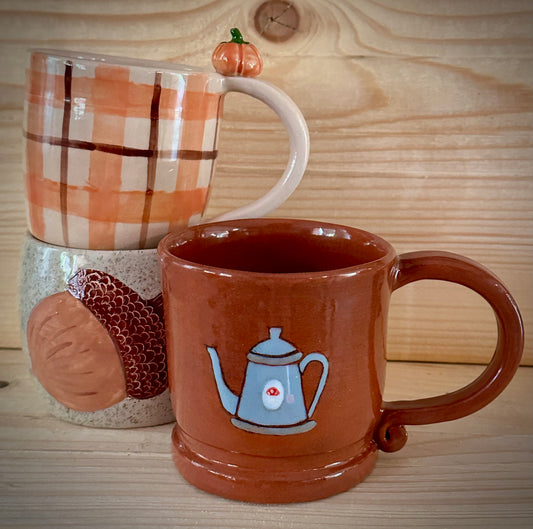 Lot de 3 mugs en céramique fabrication artisanale.